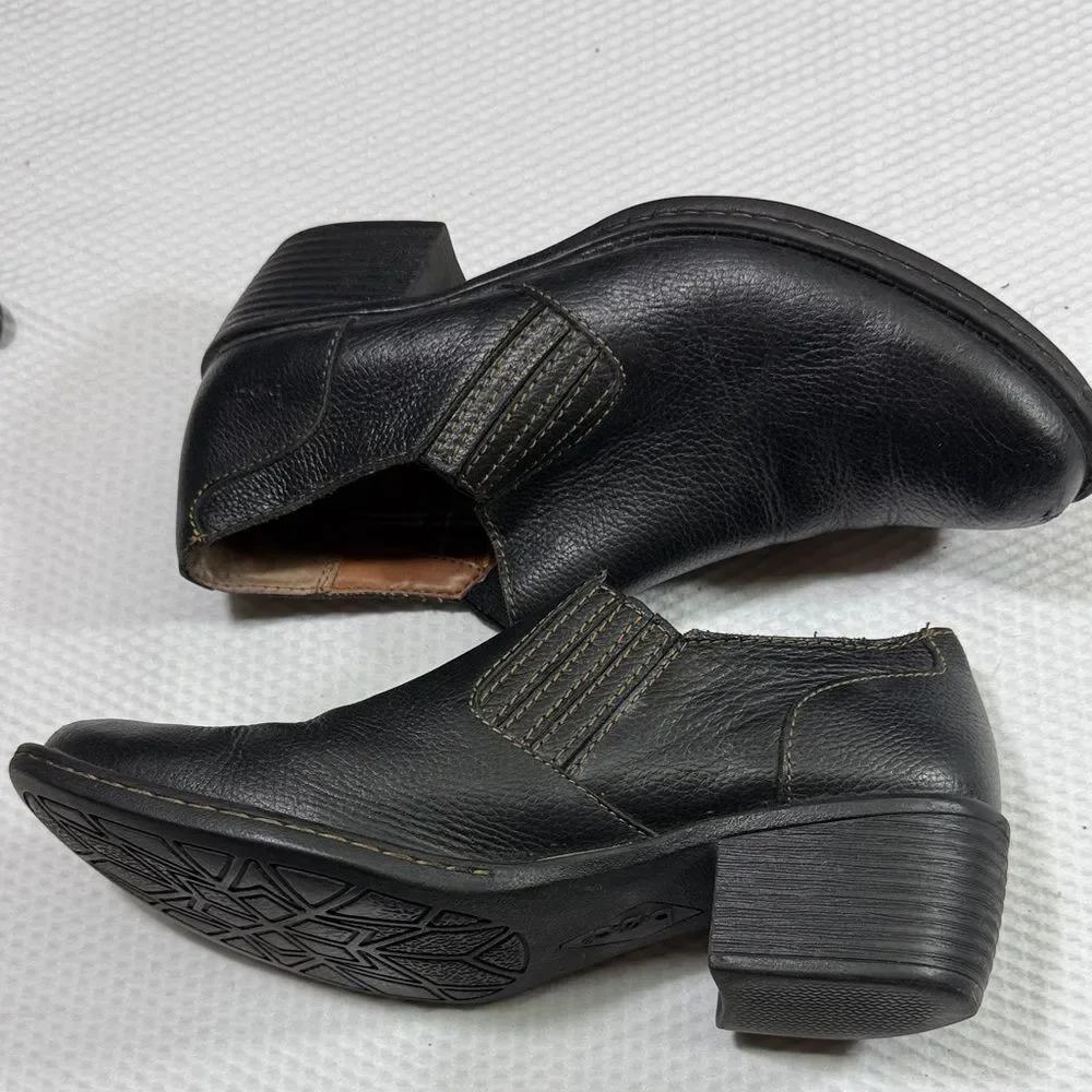 boc Women’s Black Leather Slip-Ons Size 8.5